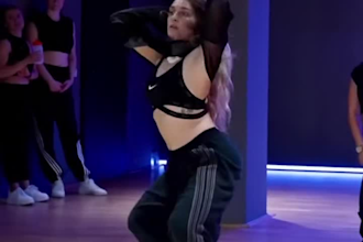 dp energetic twerk dance, group dance, shuffle dance for tiktok