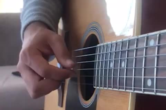online guitar lesson for begining solo or acord