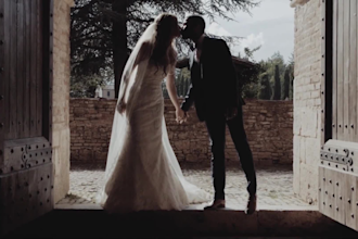 color your wedding trailer