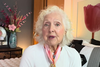 be authentic senior lady female video spokesperson english video actor