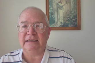 create senior man ugc testimonial ads as your american male spokesperson