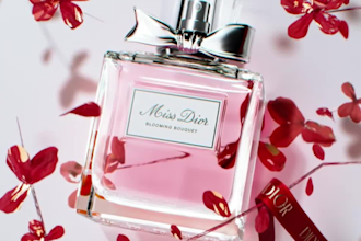 do 3d perfume animation 3d bottle design 3d fragrance cosmetics animation mockup