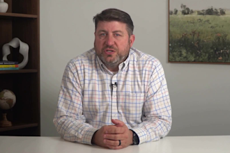 professional male spokesperson video spokesperson video and website presenter