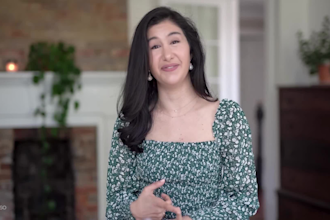 be your senior woman spokesperson for testimonial video, ugc and product review