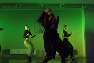 do dance video, tiktok group dance, twerk choreography dance