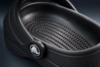 create 3d shoe and sneaker models with photorealistic renders