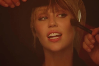 sing emotional pop rock country female vocals