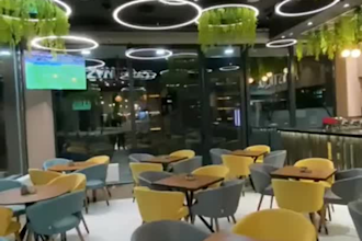 design modern cafe and coffee shop interiors