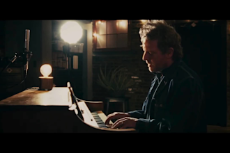 sing heartfelt nashville country, folk and americana songs