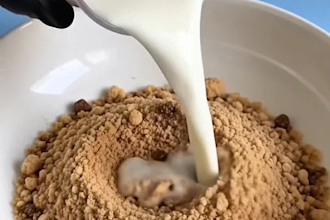 do short video ai about food viral