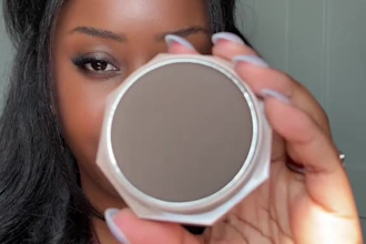 be your natural female spokesperson for product review video ads