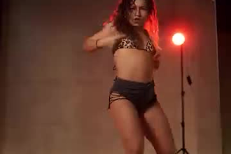 film a  hiphop dance, amapiano dance that drives attention to your music twerk