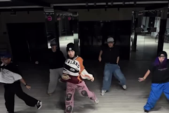 do twerk dance, tik tok video, dance to your music
