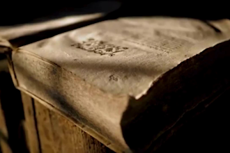 create dynamic book trailer