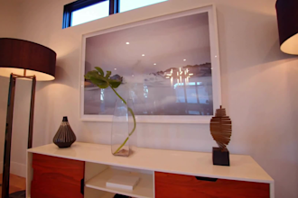 do luxury real estate walkthrough with speed ramping editing