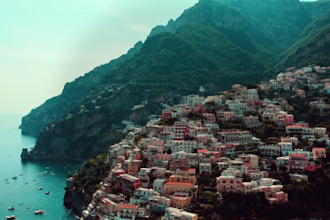 create a professional male italian voiceover