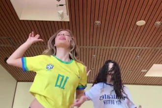 create viral tiktok dance, dance choreography, twerk dance, viral dance for you