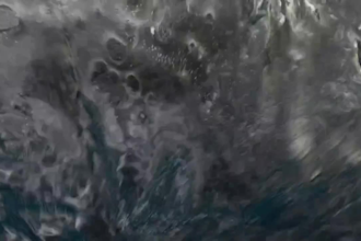 create realistic cinematic water splash and fluid simulation vfx