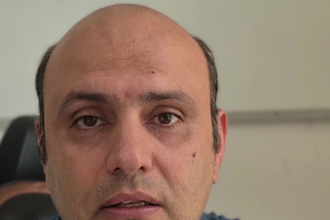 translate english to persian and persian to english manually