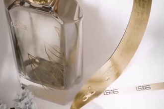 create realistic 3d perfume bottle and fragrance animation for ads