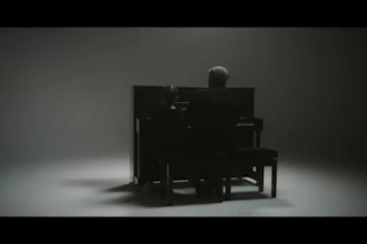 be female rnb soul and pop singer with powerful emotional vocal