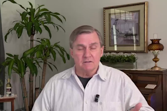 create senior male spokesperson video selfie style ugc video ads testimonial