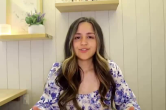 ugc video product review saas female spokesperson video actor testimonial ads
