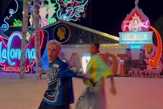 do tik tok dance, dance video, group dance, dance challenge, viral tik tok video
