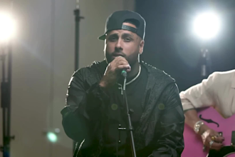 write and sing a trap rnb reggaeton or rap song in spanish for  you