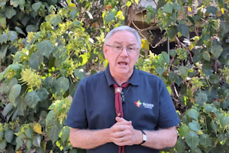 create professional male review video testimonial