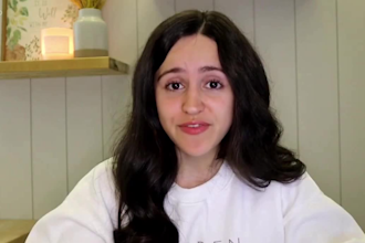 spokesperson video spokesperson female spokesperson product review actor