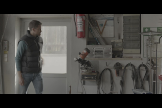 do professional color grading in davinci resolve