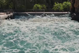 make cinematic pool, turbulent water vfx, water simulation, fluid simulation