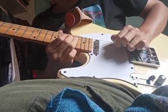 record custom guitar riffs and solos for your song