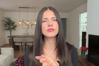 spokesperson female spokesperson spokesperson video ugc spokesperson video