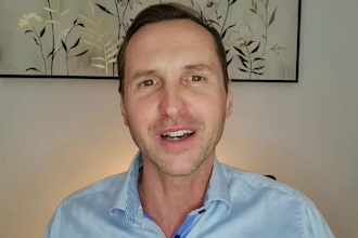 be your lifecoach, accountability coach and business coach   auf deutsch