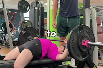 create a beginner powerlifting training program