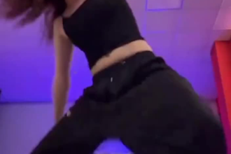 do viral tiktok video, dance video, challenge dance, group dance, twerk dance