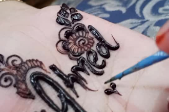 write name in beautiful henna for birthday video