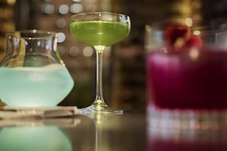 create a custom signature wedding cocktails