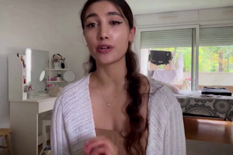 create authentic french female spokesperson human ugc selfie spokesperson