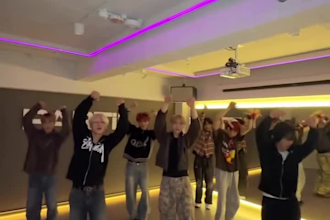 do tiktok dance video, tik tok dance, music dance video, challenge, group dancer