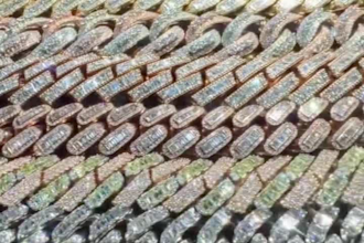 create realistic stunning ai generated jewelry video and ai product animation