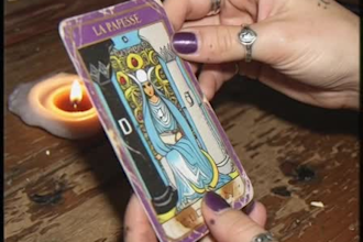 do accurate tarot love reading, relationship insights and soulmate guidance