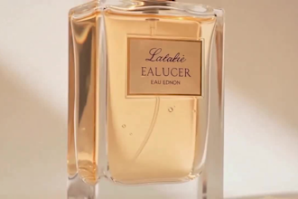 create cinematic 3d perfume ads for luxury and beauty brands
