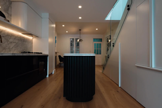 create professional content for tradies and builders