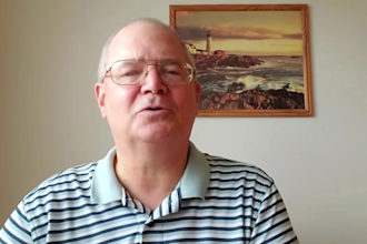 film senior man spokesperson selfie ugc testimonial spokesperson video