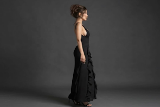 create ai generated products photography with model with lifestyle iamges