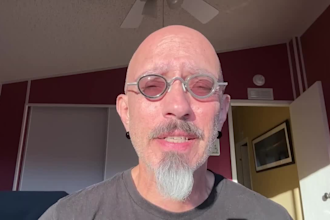 be human male ugc spokesperson english spokesperson selfie video spokesperson