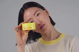 create realistic 3d cosmetic animation beauty